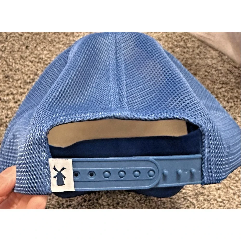 Dutch Bros Hat 'Guaranteed to Satisfy' One Size